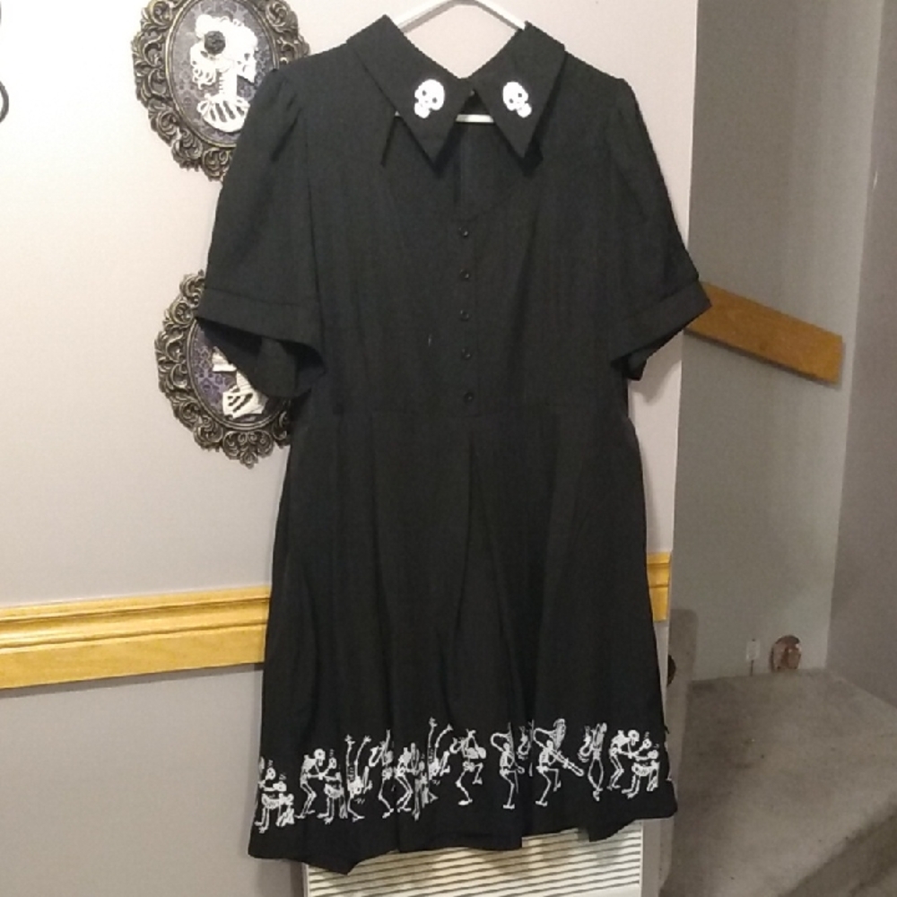 Black Skeleton Collar Dress - Picture 2 of 6